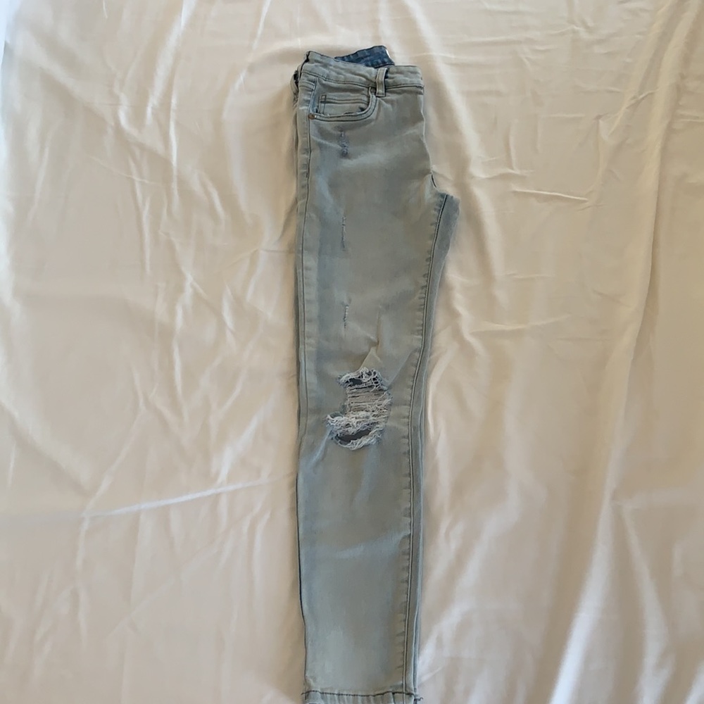 light wash jeans - Picture 4 of 6